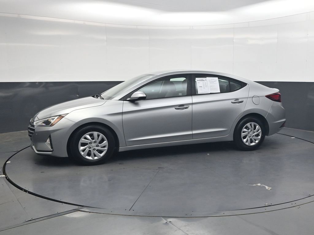 Used 2020 Hyundai Elantra SE FWD image 11