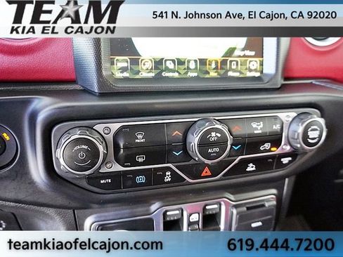 Used 2023 Jeep Wrangler Unlimited Rubicon 4xe AWD/4WD image 31