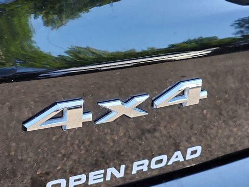 Used 2018 Jeep Compass Latitude w/ Popular Equipment Group AWD/4WD image 29