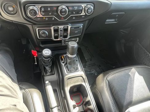 Used 2023 Jeep Gladiator Overland w/ Popular Equipment Package AWD/4WD image 26