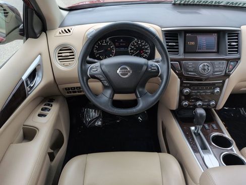 Used 2016 Nissan Pathfinder SL FWD image 18