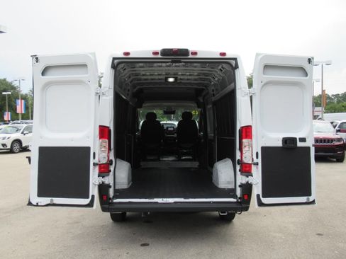Used 2025 RAM ProMaster 3500 w/ Convenience Group FWD image 21