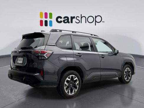 Used 2025 Subaru Forester Premium w/ Convenience Package #1 AWD/4WD image 5