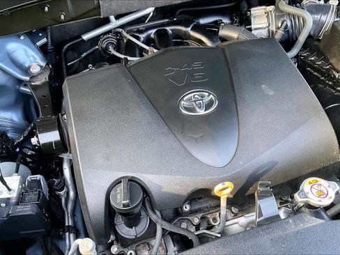 Used 2019 Toyota Highlander Limited Platinum AWD/4WD image 30