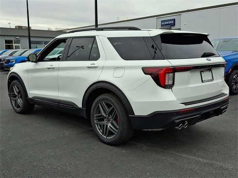 New 2026 Ford Explorer ST w/ Sun And Sound Package image 4