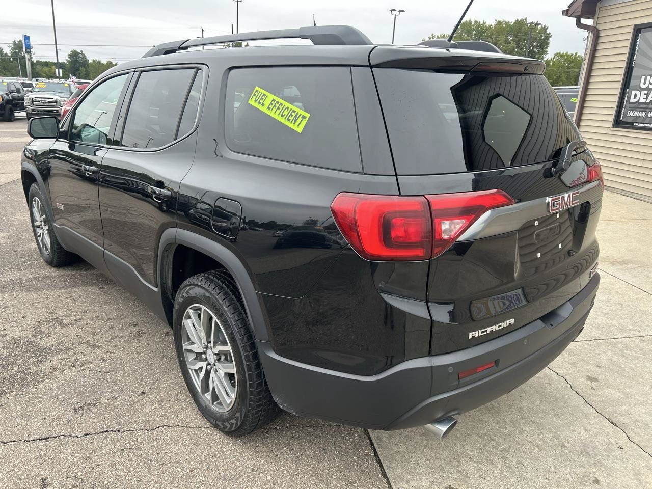 Used 2019 GMC Acadia SLE w/ Driver Alert Package I AWD/4WD image 7