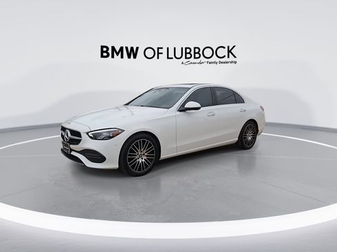 Used 2025 Mercedes-Benz C 300 4MATIC Sedan image 4