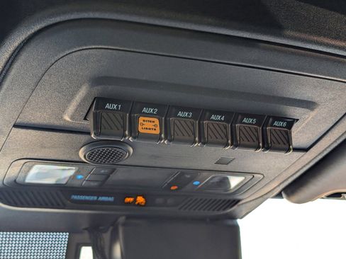 Used 2022 Ford Bronco Badlands image 24