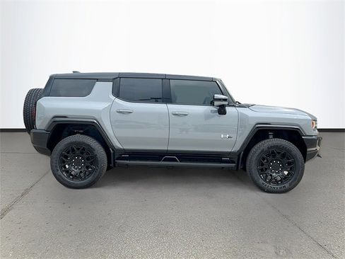 New 2025 GMC Hummer EV 2X image 3