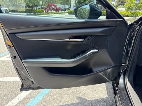 Used 2024 MAZDA MAZDA3 s FWD image 12