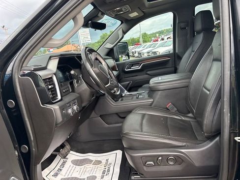 Used 2025 GMC Sierra 3500 Denali w/ Denali Reserve Package AWD/4WD image 8