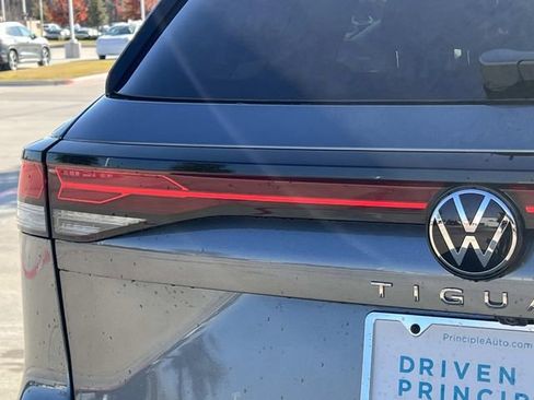 New 2026 Volkswagen Tiguan S FWD image 5