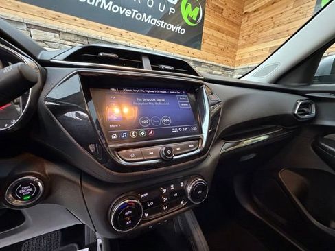 Used 2023 Chevrolet TrailBlazer LT w/ Convenience Package AWD/4WD image 19