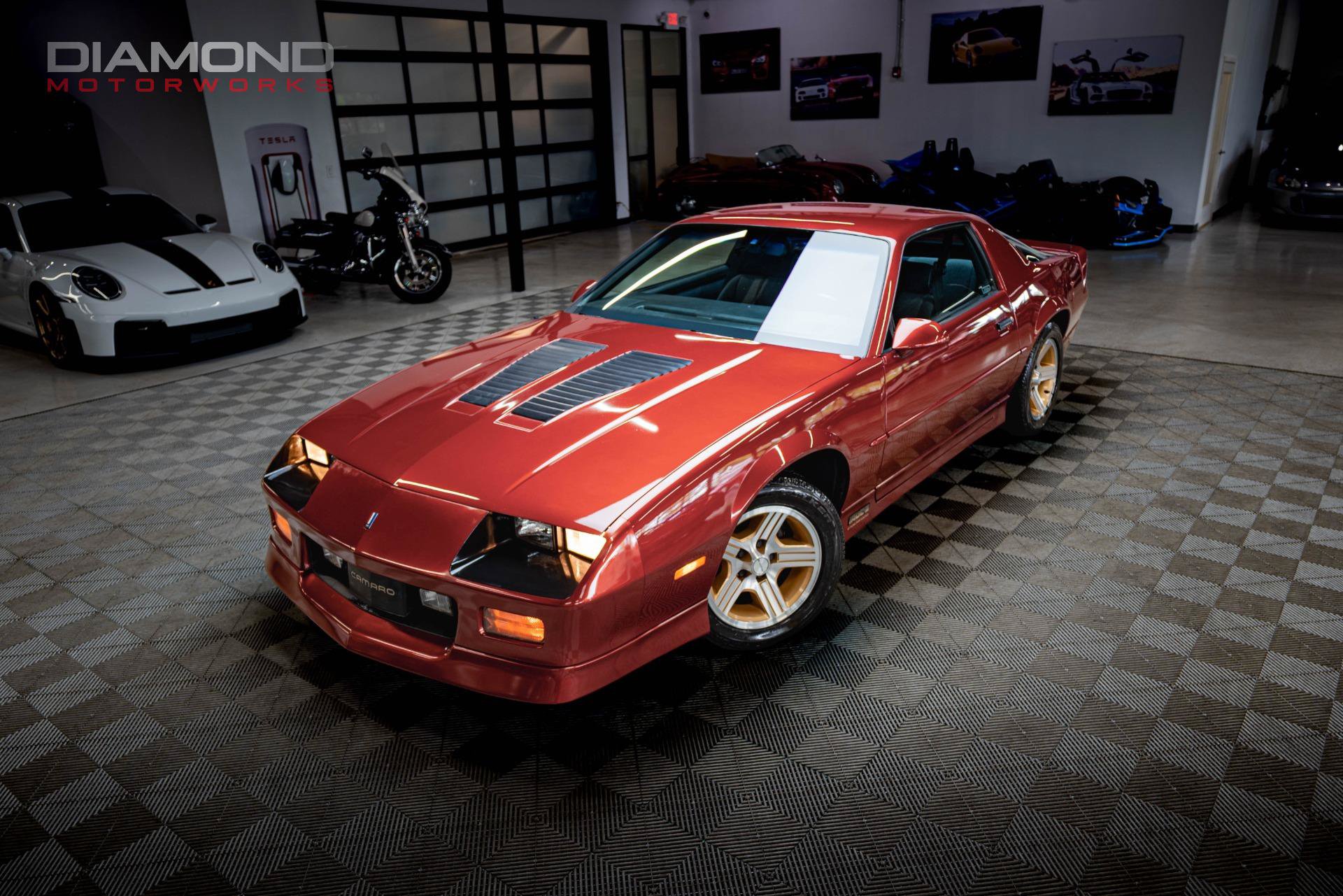 Used 1989 Chevrolet Camaro IROC-Z RWD image 6