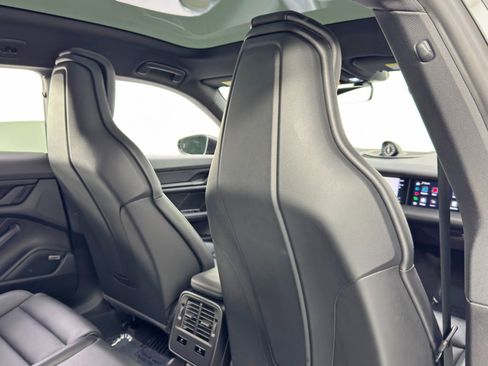 Used 2023 Porsche Taycan 4S w/ Technology Package image 38