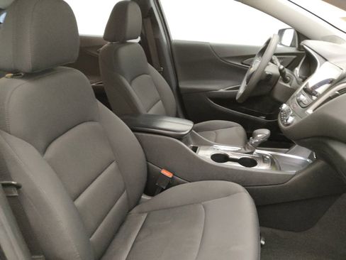 Used 2022 Chevrolet Malibu LT FWD image 21