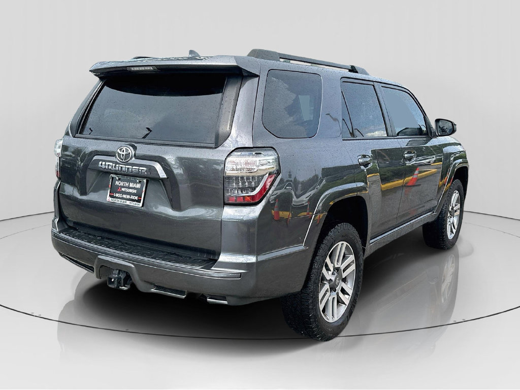 Used 2022 Toyota 4Runner TRD Sport AWD/4WD image 7