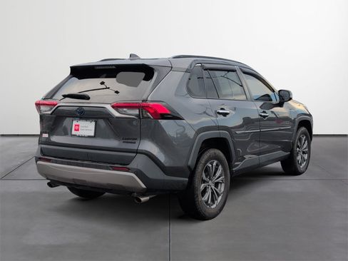Certified 2022 Toyota RAV4 Limited AWD/4WD image 5