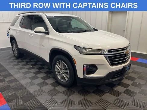 Used 2023 Chevrolet Traverse LT AWD/4WD image 1