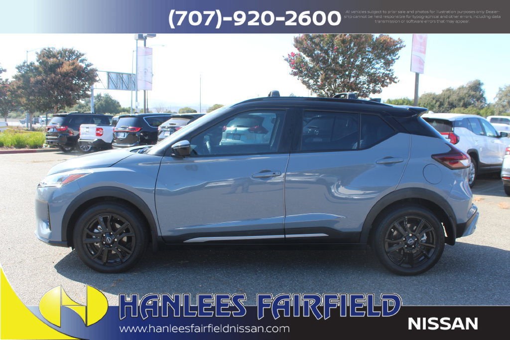 Used 2024 Nissan Kicks SR w/ SR Premium Package FWD image 2