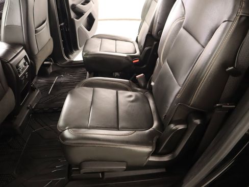 Used 2020 Chevrolet Traverse Premier w/ Redline Edition image 13