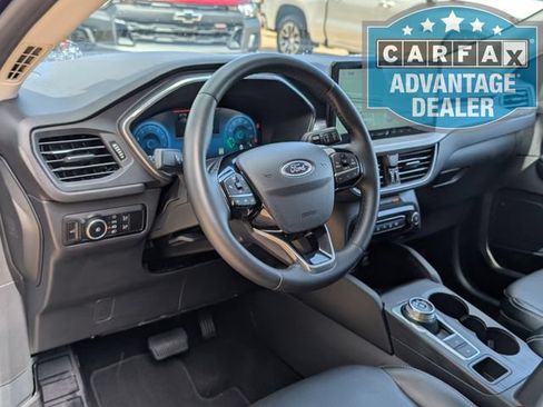 Used 2025 Ford Escape Platinum AWD/4WD image 4