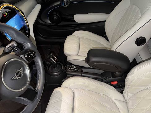 Used 2024 MINI Cooper S image 19