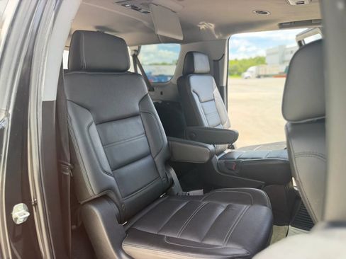 Used 2018 GMC Yukon XL Denali w/ Open Road Package AWD/4WD image 28