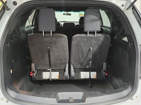 Used 2016 Ford Explorer XLT AWD/4WD image 33