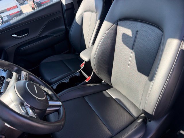 Used 2024 Hyundai Kona Limited AWD/4WD image 15