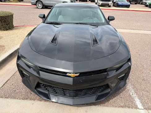 Used 2017 Chevrolet Camaro SS RWD image 4