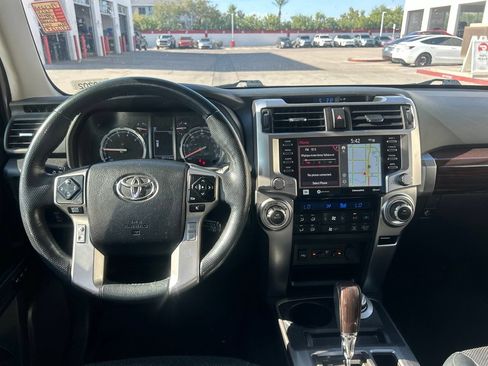 Used 2024 Toyota 4Runner Limited AWD/4WD image 9