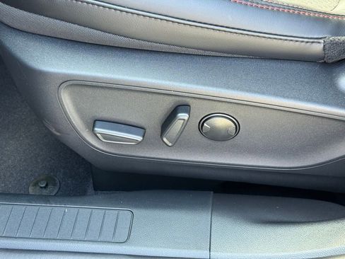 New 2026 Ford Escape ST-Line w/ Tech Pack #1 FWD image 17