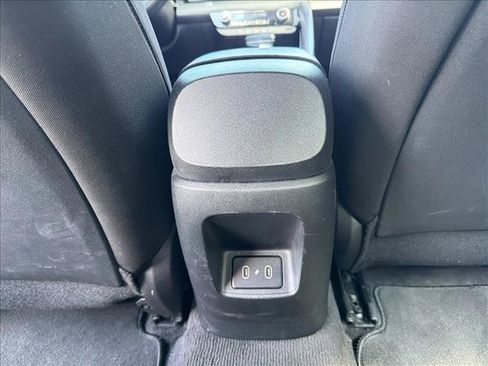 Used 2025 Hyundai Elantra Hybrid FWD image 22
