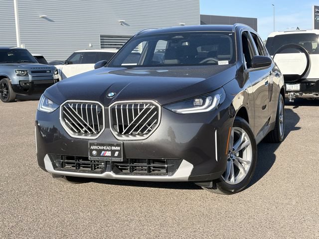 Used 2025 BMW X3 xDrive30i w/ Premium Package AWD/4WD image 3