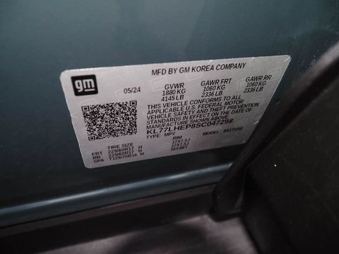 Certified 2025 Chevrolet Trax LT w/ Driver Confidence Package FWD image 40