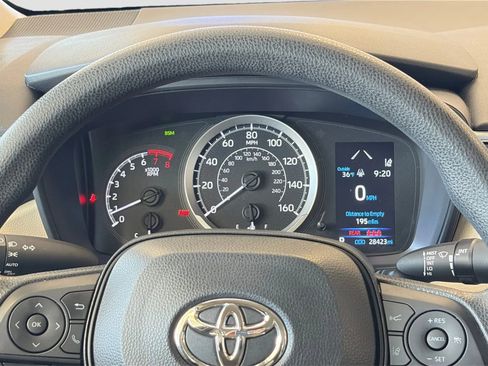 Used 2022 Toyota Corolla LE w/ LE Convenience Package image 27