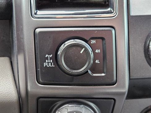 Certified 2019 Ford F150 XLT w/ Equipment Group 302A Luxury image 19