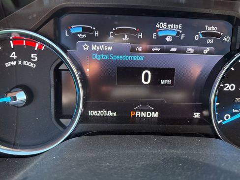 Used 2022 Ford F350 Lariat w/ Black Appearance Package image 17