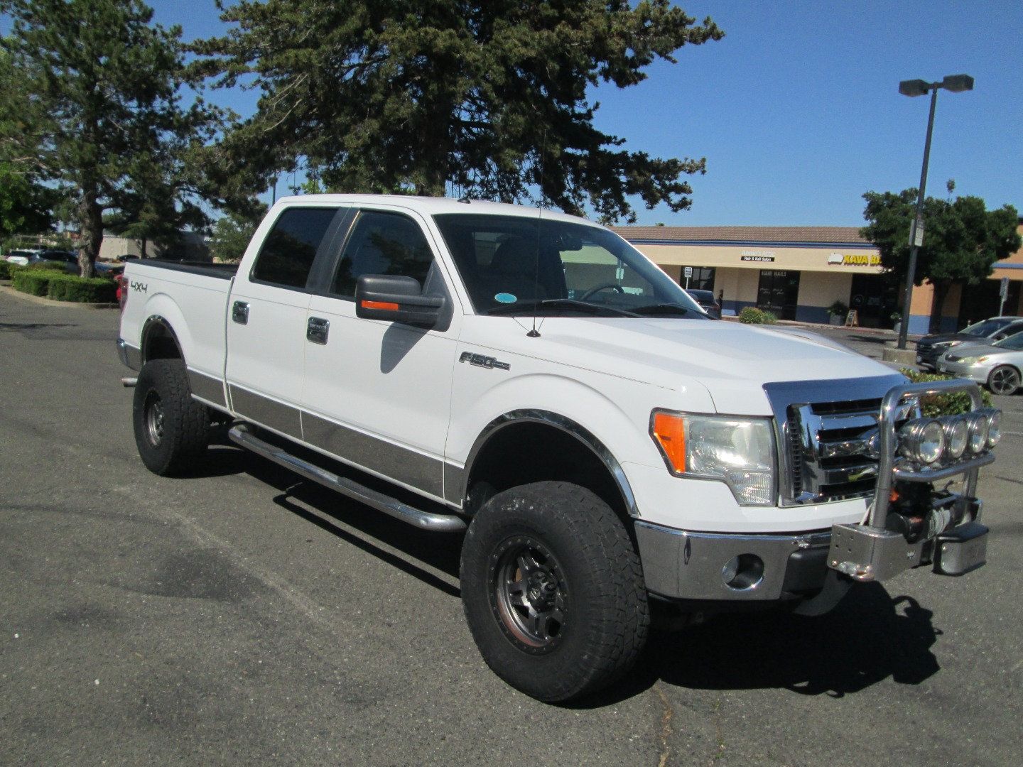 Used 2009 Ford F150 XLT AWD/4WD image 3