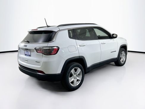 Used 2022 Jeep Compass Latitude AWD/4WD image 5