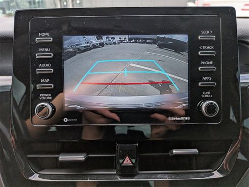 Used 2021 Toyota Camry SE image 22