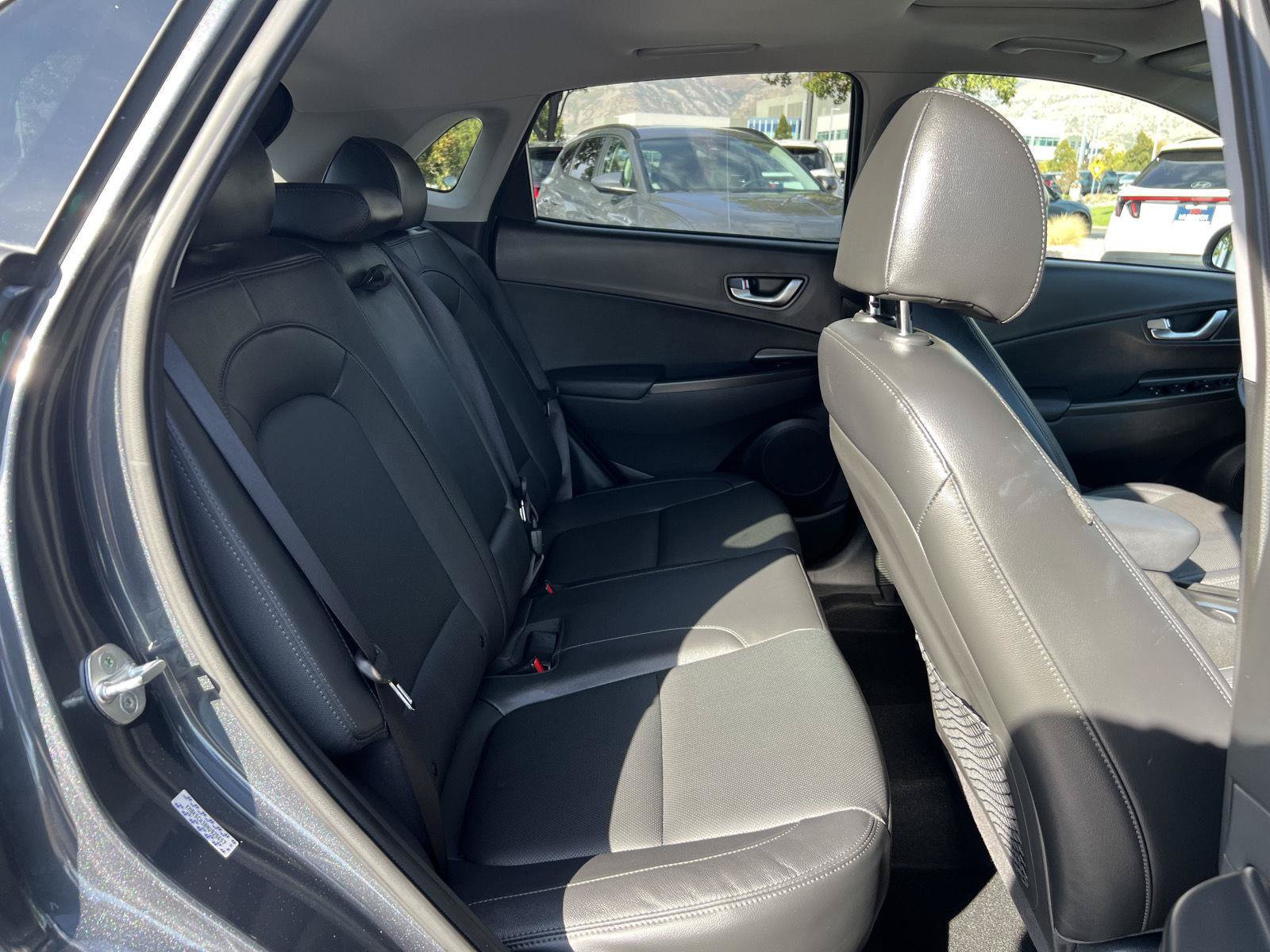 Used 2022 Hyundai Kona Limited w/ Cargo Package AWD/4WD image 5