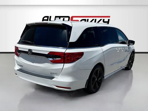 Used 2023 Honda Odyssey Sport image 3