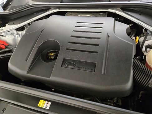 Used 2024 Land Rover Range Rover SE image 30