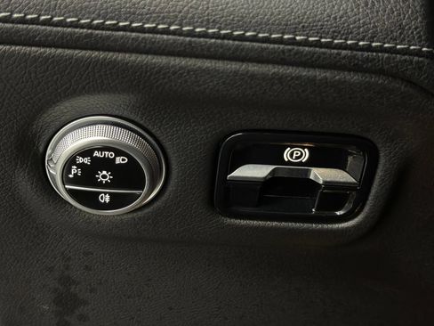 Used 2024 Mercedes-Benz EQS 450+ SUV image 32