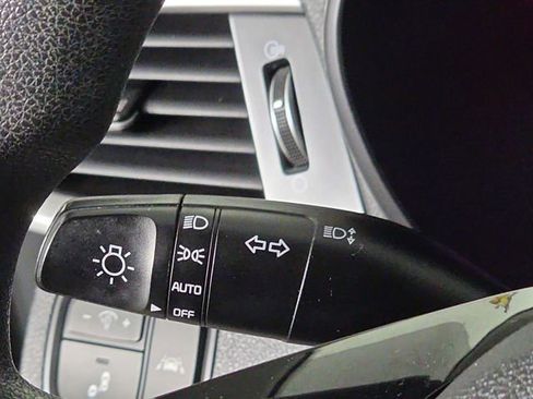 Used 2020 Kia Optima LX FWD image 29