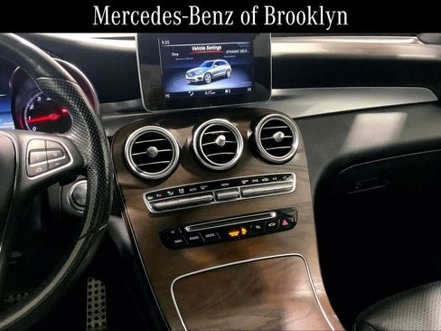 Certified 2018 Mercedes-Benz GLC 300 4MATIC image 7