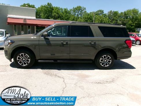 Used 2024 Ford Expedition Max XLT RWD image 2