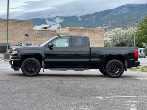 Used 2019 Chevrolet Silverado 1500 LT w/ All Star Edition AWD/4WD image 4